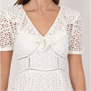 Self-Portrait Petal Mini Dress sz 4 Lace Crochet Floral self portrait